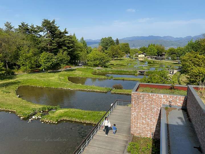 展望テラスから望む、「だんだん池」のある風景。