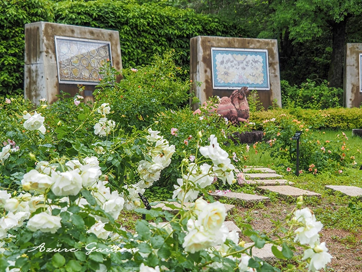 ぎふワールドローズガーデン　ペルシャのバラの庭（Persian Rose Garden）